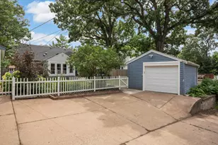 4225 Ewing Ave N, Robbinsdale, MN 55422 - Photo 42
