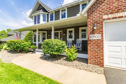 10900 Alison Way, Inver Grove Heights, MN 55077 - Photo 2