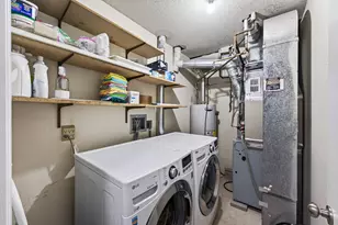 834 Seal St, Saint Paul, MN 55114 - Photo 26
