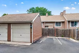 834 Seal St, Saint Paul, MN 55114 - Photo 10