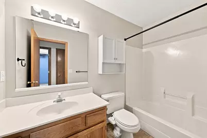 17973 Cobblestone Way, Eden Prairie, MN 55347 - Photo 24