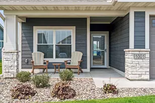 1001 Turner Ln, New Richmond, WI 54017 - Photo 2