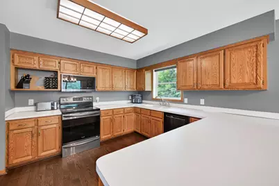 8045 59th Street N, Lake Elmo, MN 55042 - Photo 4