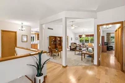 810 Monet Court, Mendota Heights, MN 55120 - Photo 6