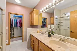 810 Monet Ct, Mendota Heights, MN 55120 - Photo 24