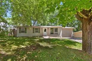 3940 Willow Heights Dr SW, Rochester, MN 55902 - Photo 2