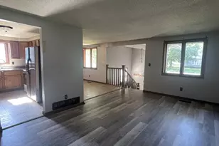 741 Greenwood Ave, Tracy, MN 56175 - Photo 2