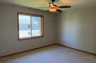 1516 Dublin Ct, Shakopee, MN 55379 - Photo 10