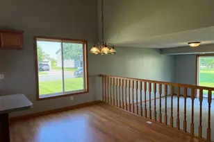 1516 Dublin Ct, Shakopee, MN 55379 - Photo 6