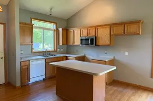 1516 Dublin Ct, Shakopee, MN 55379 - Photo 8