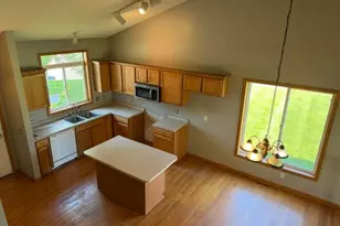 1516 Dublin Ct, Shakopee, MN 55379 - Photo 4