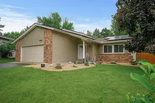 8522 Darnel Rd, Eden Prairie, MN 55347 - Photo 2