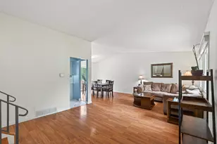 8522 Darnel Rd, Eden Prairie, MN 55347 - Photo 6