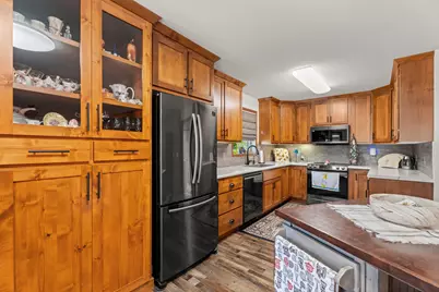 1040 Miles Drive, Worthington, MN 56187 - Photo 16