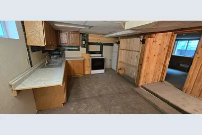 905 College Street N, Fargo, ND 58102 - Photo 2