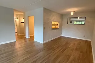 10511 Cedar Lake Rd, Minnetonka, MN 55305 - Photo 4