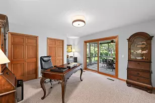 10421 Shelter Grove, Eden Prairie, MN 55347 - Photo 18