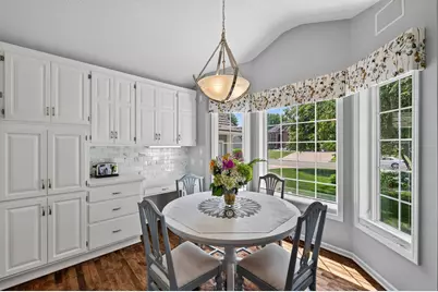 10421 Shelter Grove, Eden Prairie, MN 55347 - Photo 6