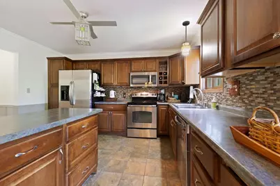 16451 Kenosha Avenue, Lakeville, MN 55044 - Photo 4