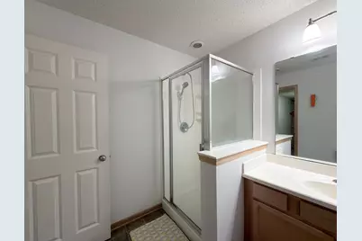 13705 54th Avenue N, Plymouth, MN 55446 - Photo 16