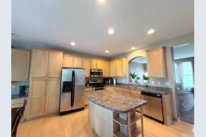 13705 54th Avenue N, Plymouth, MN 55446 - Photo 6