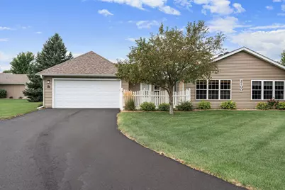 2100 Burr Oak Dr #B, Austin, MN 55912 - Photo 2