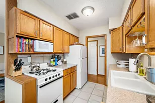 2365 Unity Ave N, Golden Valley, MN 55422 - Photo 10