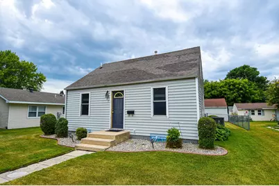 417 Kendall Avenue S, Thief River Falls, MN 56701 - Photo 1