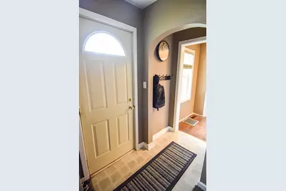 417 Kendall Avenue S, Thief River Falls, MN 56701 - Photo 4
