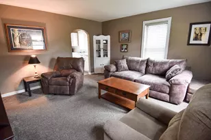 417 Kendall Ave S, Thief River Falls, MN 56701 - Photo 6