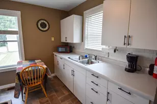 417 Kendall Ave S, Thief River Falls, MN 56701 - Photo 10