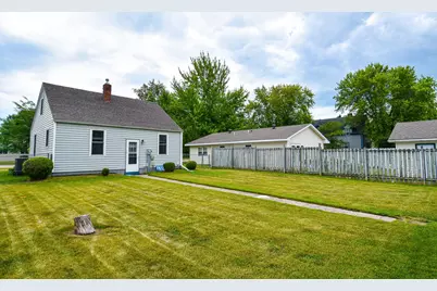 417 Kendall Avenue S, Thief River Falls, MN 56701 - Photo 26