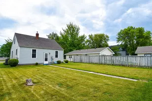 417 Kendall Ave S, Thief River Falls, MN 56701 - Photo 26