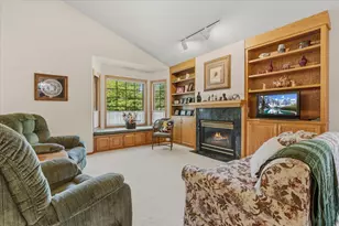 2210 Brookwood Ct, Fergus Falls, MN 56537 - Photo 10
