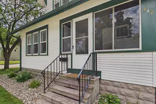 447 E School St, Owatonna, MN 55060 - Photo 4