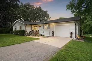 1817 S Shore Dr, Albert Lea, MN 56007 - Photo 2