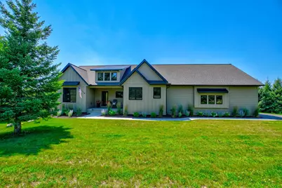 908 Gavin Pass, Hudson, WI 54016 - Photo 4