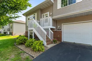 1403 Constitutional Dr, Northfield, MN 55057 - Photo 32