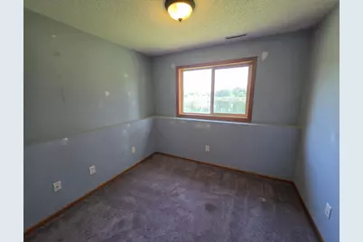 832 Matthew Drive, Chaska, MN 55318 - Photo 10