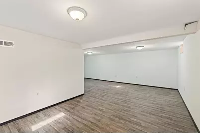 1582 3rd Street E, Saint Paul, MN 55106 - Photo 28