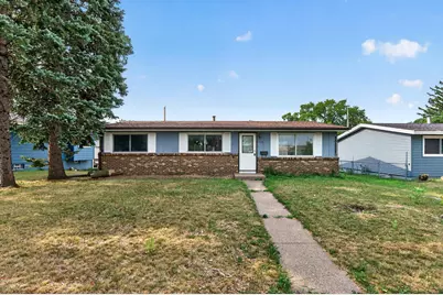 1582 3rd Street E, Saint Paul, MN 55106 - Photo 2