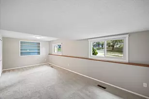 8944 Darnel Rd, Eden Prairie, MN 55347 - Photo 38