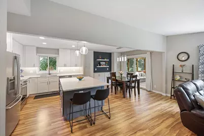 8944 Darnel Road, Eden Prairie, MN 55347 - Photo 6