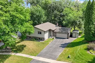 8944 Darnel Rd, Eden Prairie, MN 55347 - Photo 52