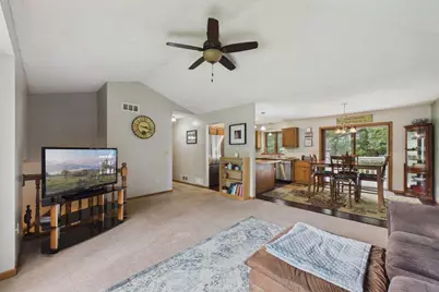 230 Mahtomedi Avenue, Mahtomedi, MN 55115 - Photo 4