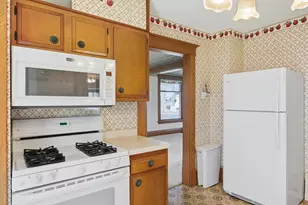827 7th Ave SW, Faribault, MN 55021 - Photo 12