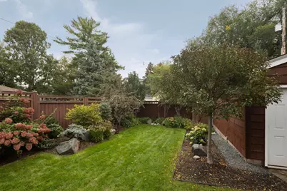 2207 Penn Avenue S, Minneapolis, MN 55405 - Photo 32