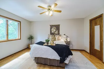 1060 Dennis Street S, Maplewood, MN 55119 - Photo 34