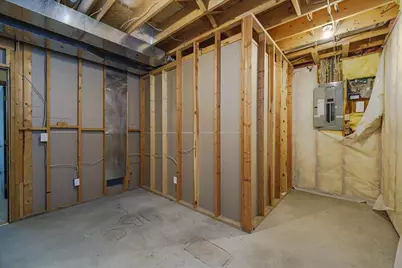 1060 Dennis Street S, Maplewood, MN 55119 - Photo 60