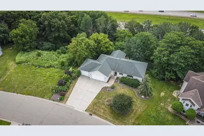 1060 Dennis Street S, Maplewood, MN 55119 - Photo 70